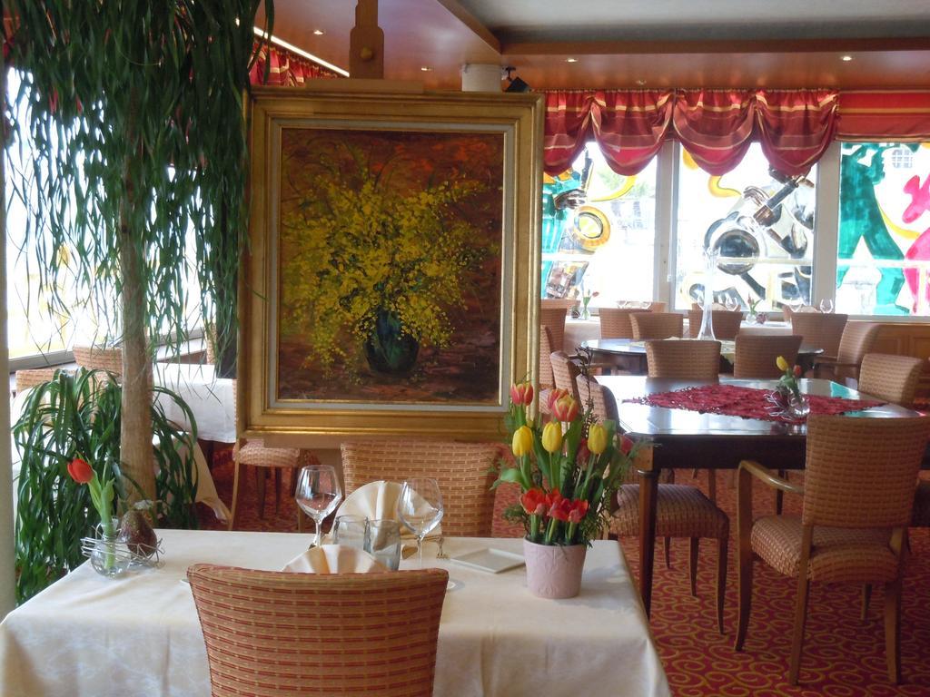 Hotel Restaurant Le Bellevue Montrichard 3 Etoiles Exterior foto